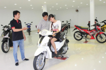 Mỗi vài phút sẽ có người Việt Nam mua xe máy mới
